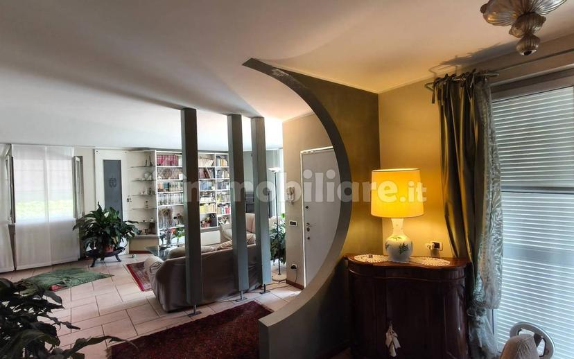 Villa unifamiliare via per Arona, Centro, Gozzano — foto 9 di 38