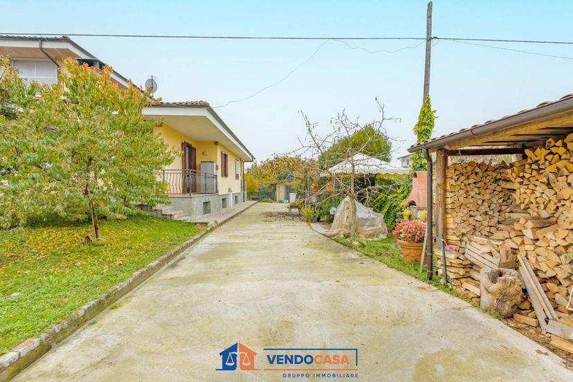 Villa unifamiliare via Andrea Piumatti, Sanfrè — foto 33 di 37