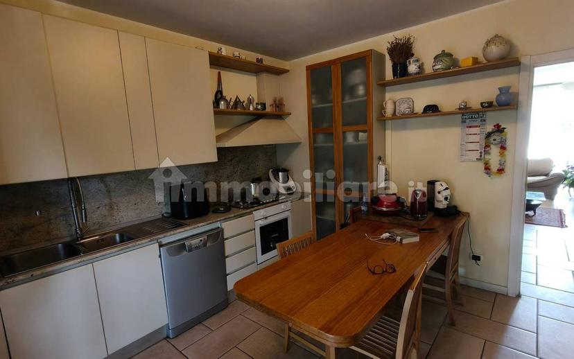 Villa unifamiliare via per Arona, Centro, Gozzano — foto 5 di 38