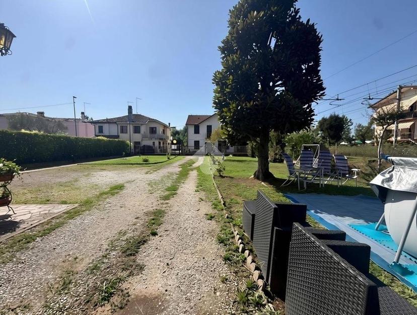 Villa bifamiliare via Giulio De Zuliani, Centro, Mogliano Veneto — foto 5 di 31