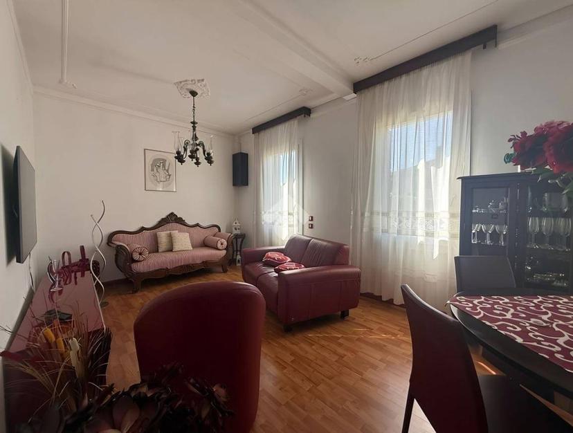 Villa bifamiliare via Giulio De Zuliani, Centro, Mogliano Veneto — foto 2 di 31