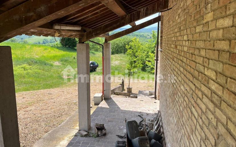 Casa colonica via Sant'Egidio, Urbino — foto 4 di 29