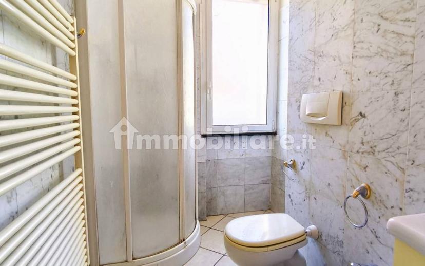Quadrilocale via Giuseppe Mazzini 47, Centro, Albenga — foto 2 di 19
