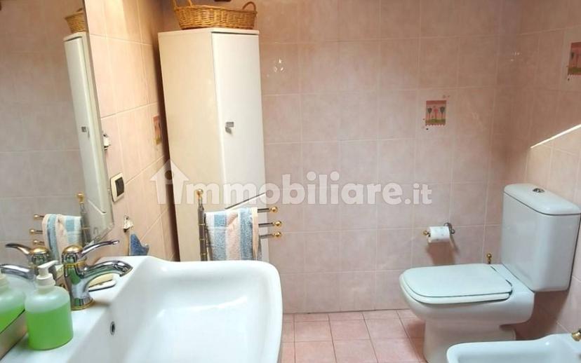 Villa unifamiliare via per Arona, Centro, Gozzano — foto 18 di 38