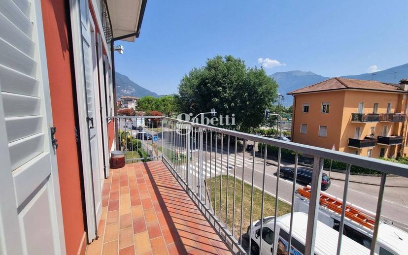 Bilocale via Albola, 175, Centro, Riva del Garda — foto 3 di 18