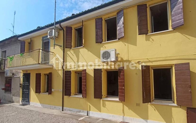 Terratetto unifamiliare via Ettore Facchini 70, Sant'Agostino, Terre del Reno — foto 14 di 21