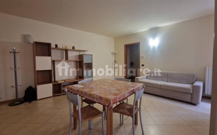Bilocale ottimo stato, primo piano, Centro Storico, Parma