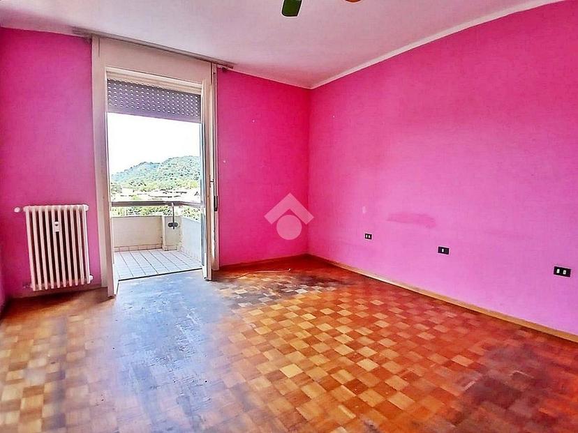 Trilocale via piave 83, Centro, Sesto Calende — foto 11 di 28