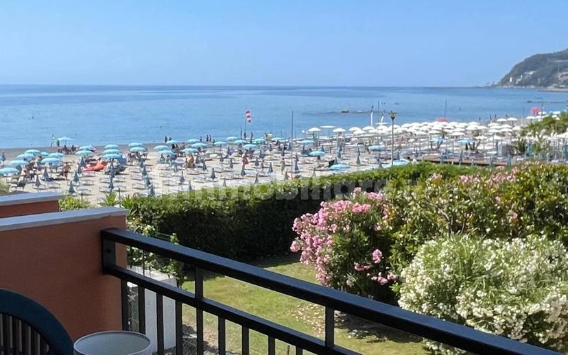 Trilocale largo Parodi 1, Centro, San Bartolomeo al Mare