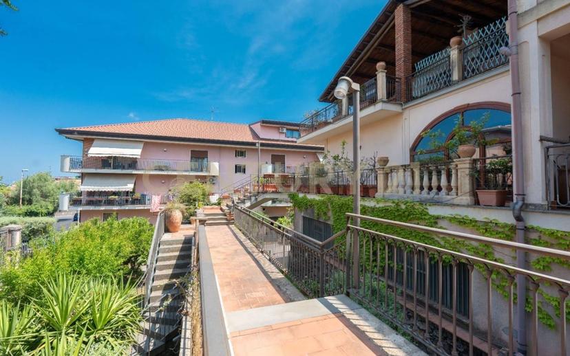 Villa a schiera via Carrubella 8, San Giovanni Galermo, Catania