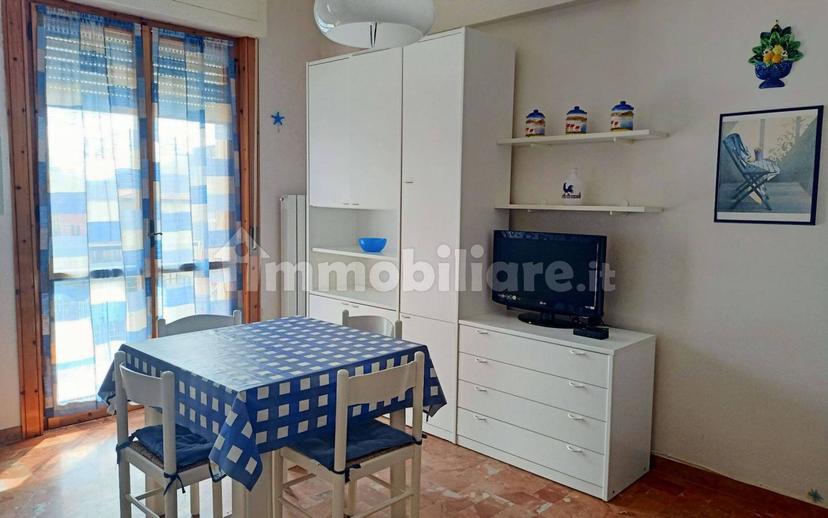 Bilocale via Enrico Fermi 34, Centro, Albenga — foto 3 di 19