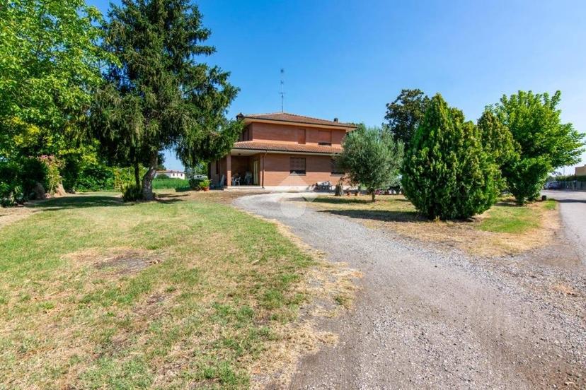 Villa unifamiliare via Bologna 819, San Martino, Ferrara — foto 12 di 40