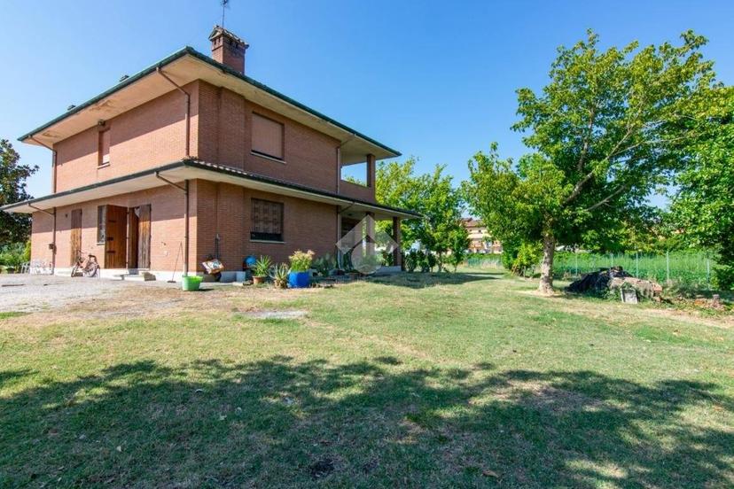 Villa unifamiliare via Bologna 819, San Martino, Ferrara — foto 5 di 40