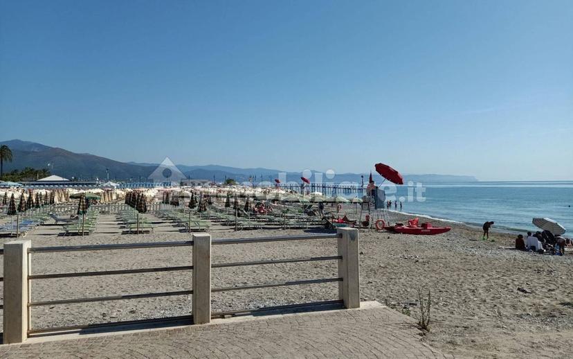 Bilocale via Enrico Fermi 34, Centro, Albenga — foto 6 di 19
