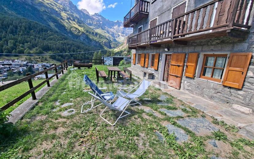 Trilocale buono stato, piano terra, Paquier, Valtournenche — foto 2 di 13