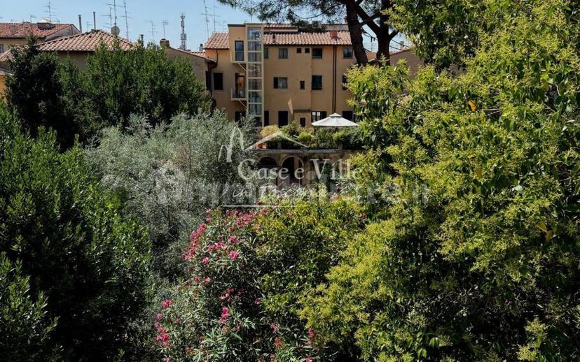 Trilocale piazza Sant'Agostino, Centro Storico - Duomo, Prato — foto 23 di 27