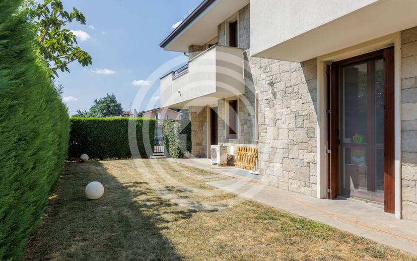 Trilocale via Oreno 32/3, Centro, Concorezzo — foto 16 di 27