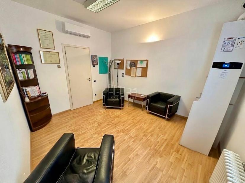 Appartamento buono stato, Centro Storico, Rovigo — foto 2 di 12