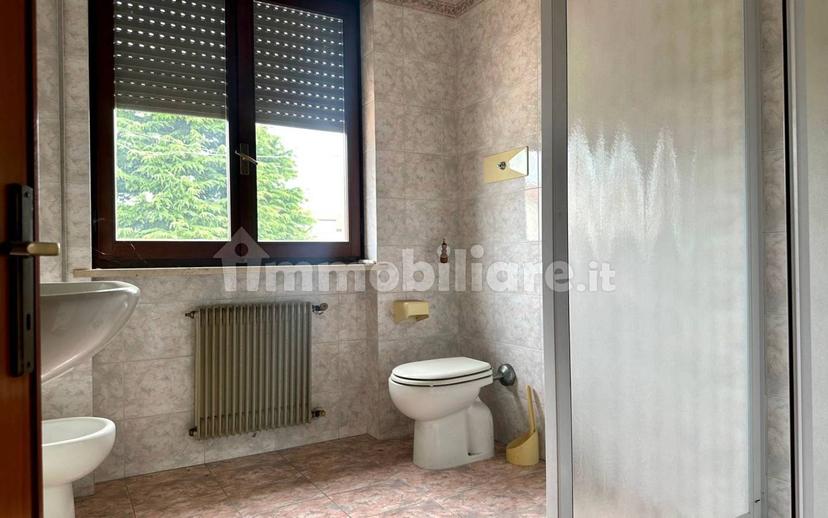 Quadrilocale via Giuseppe Garibaldi, Centro, Dueville — foto 27 di 47