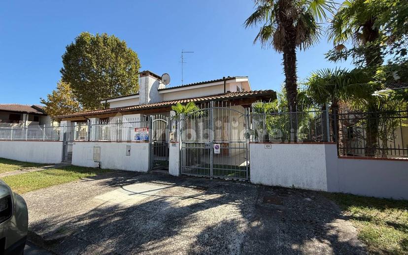 Villa bifamiliare viale Valsugana 129, Lido degli Scacchi, Lido di Pomposa, Comacchio — foto 10 di 16