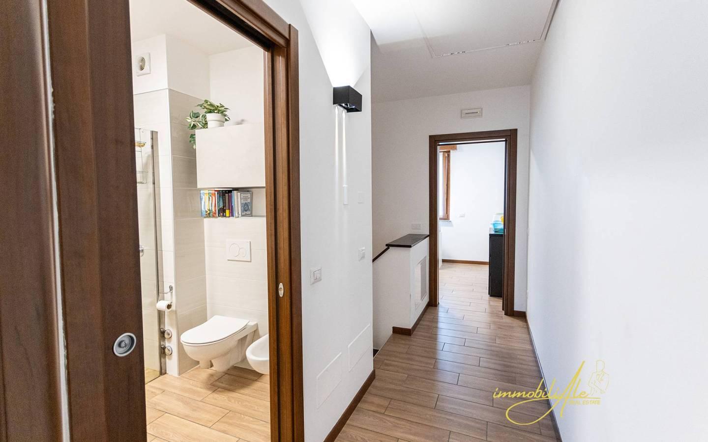 Villa a schiera via Santa Caterina 36, Villa Guardia