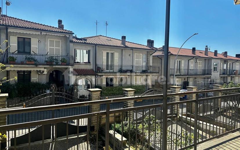 Quadrilocale viale dei Cerri, San Rocco, Caprarola — foto 10 di 11