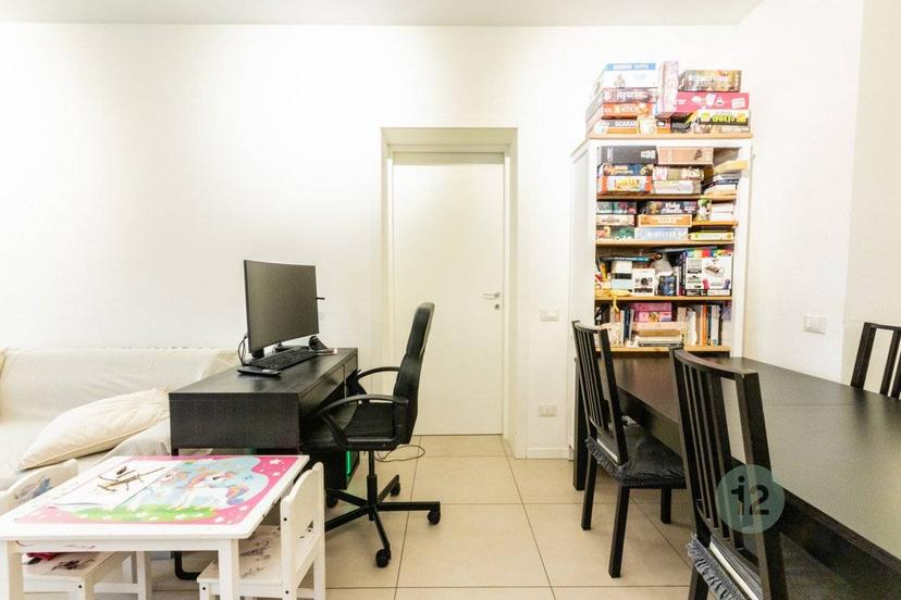 Trilocale via dei Ciliegi 56, Centro, Correggio — foto 8 di 22