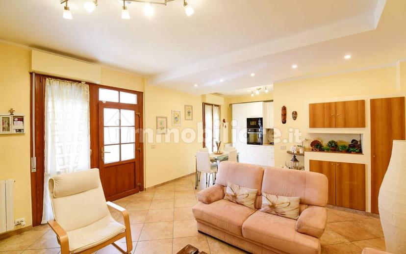 Trilocale via Alcide De Gasperi 7, Centro, Asso — foto 9 di 25