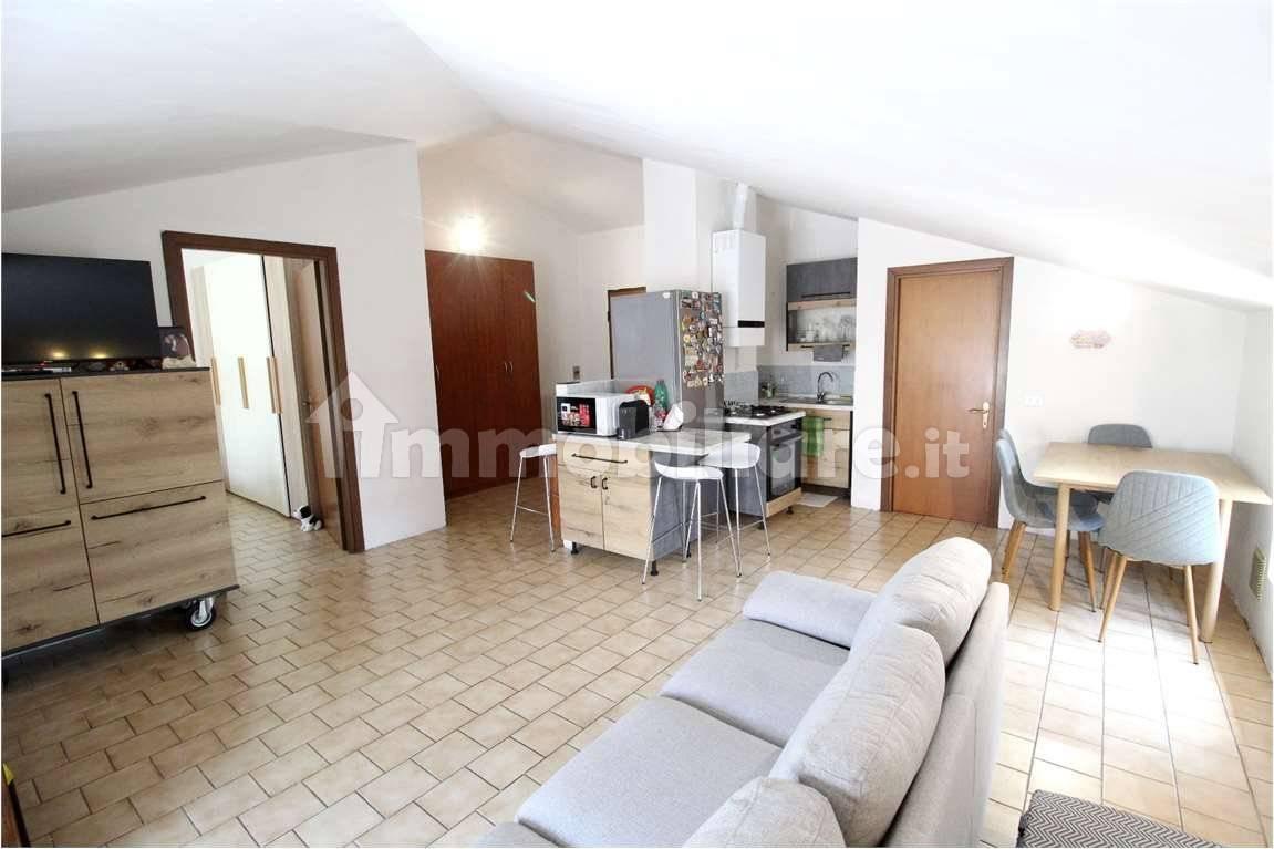 Mansarda via Gorizia , 52/g, Cittadella - Villaggio Dalmazia, Novara