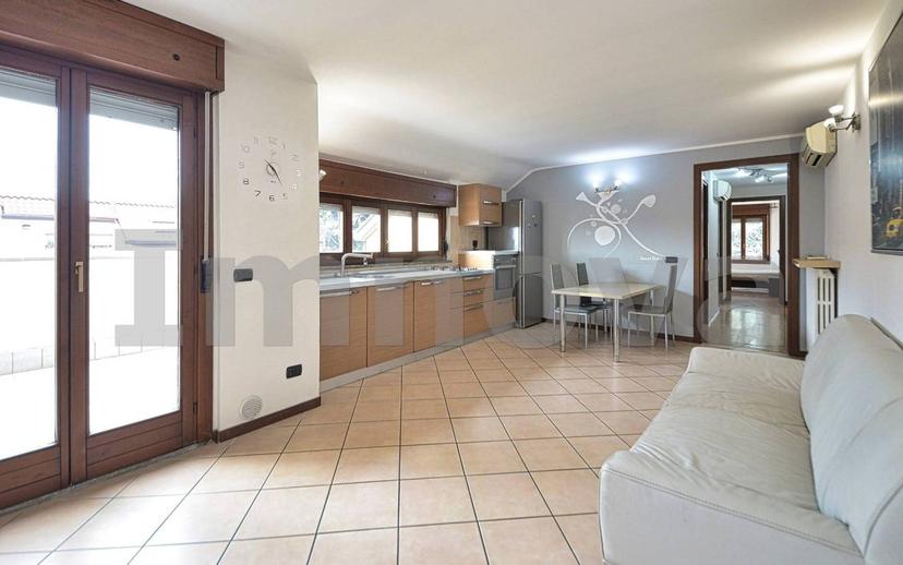 Trilocale via Luigi Settembrini 9, Cesano Maderno — foto 20 di 25