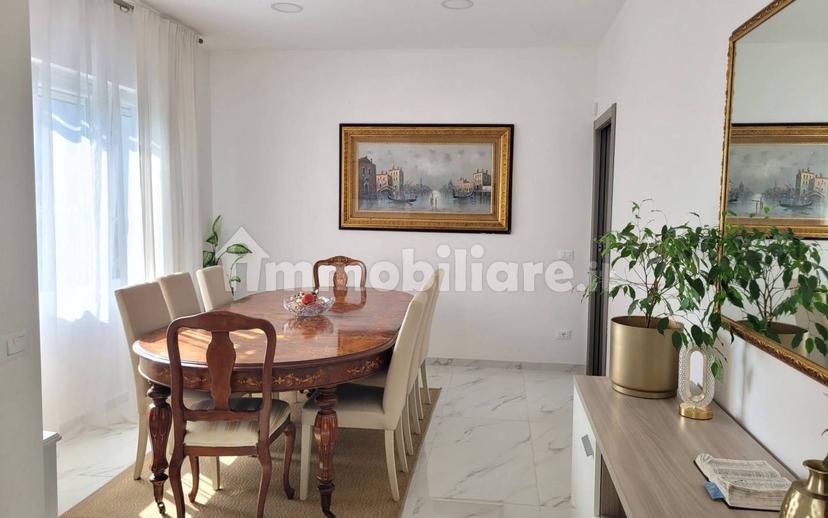 Villa unifamiliare viale Trieste, Centro, Olgiate Comasco — foto 5 di 31