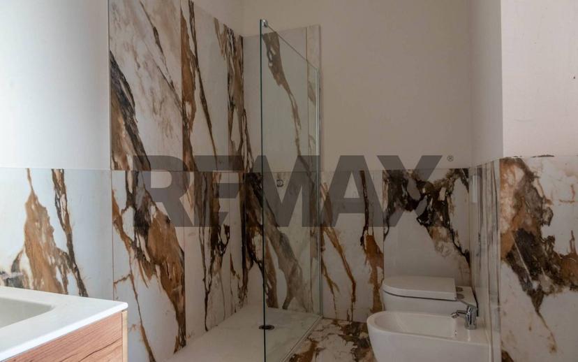 Bilocale piazza Martiri 28, Centro, Borgomanero — foto 10 di 18