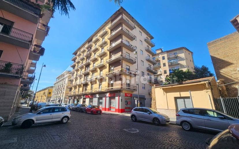Trilocale corso Dante Alighieri, Centro Storico, Benevento — foto 2 di 10