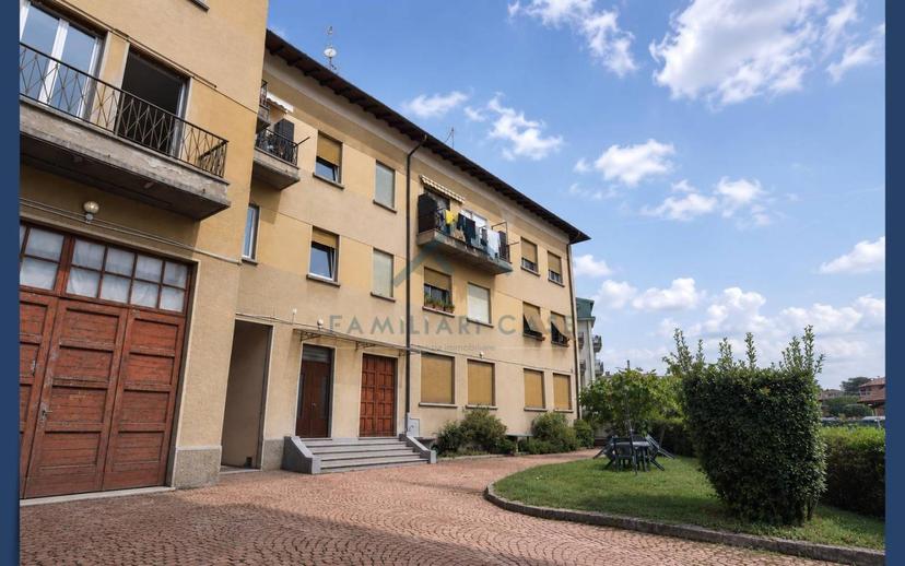 Trilocale via Alessandro Volta, Centro, Gazzada Schianno — foto 2 di 26