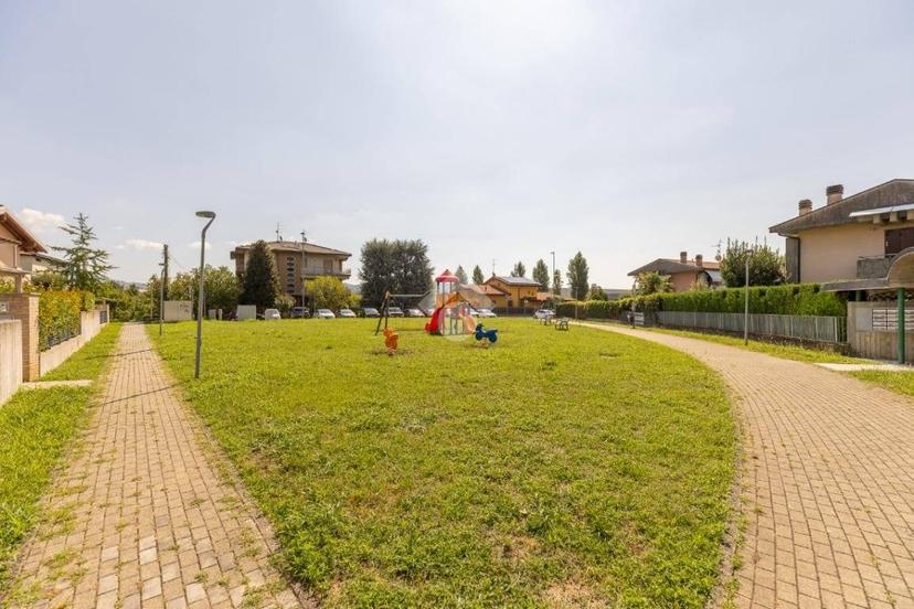 Trilocale via Alessandro Manzoni 4, Centro, San Paolo d'Argon — foto 4 di 45