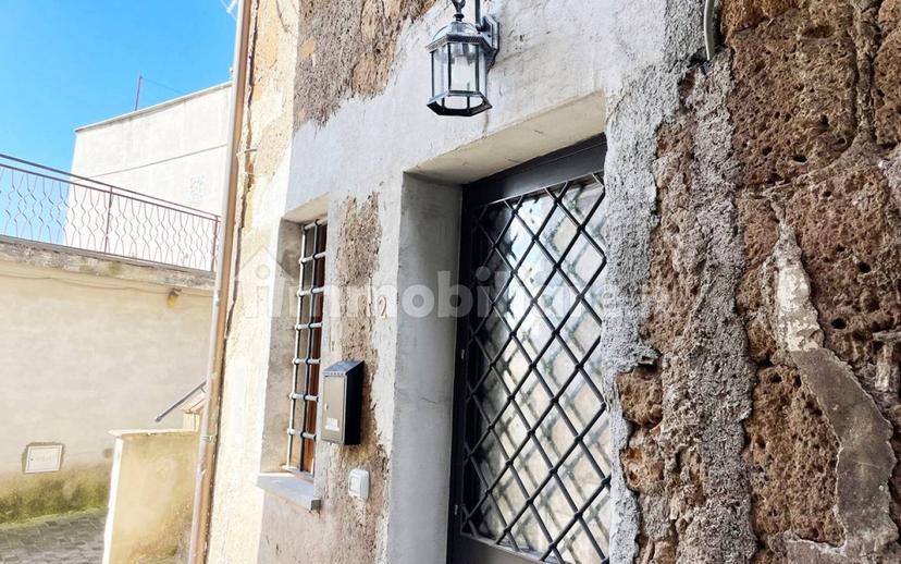 Bilocale via Porta Vecchia, 2, Centro, Castel Sant'Elia — foto 2 di 12