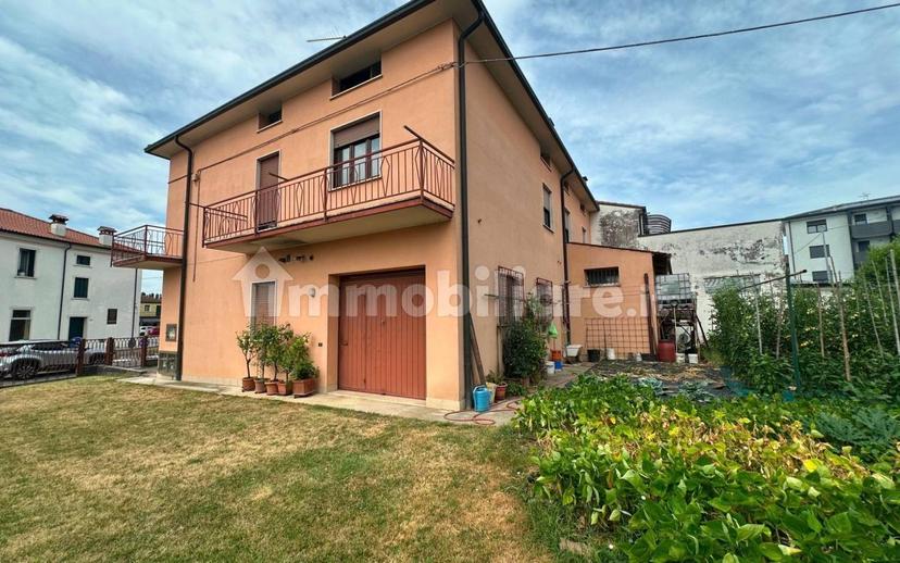 Quadrilocale via Giuseppe Garibaldi, Centro, Dueville — foto 7 di 47