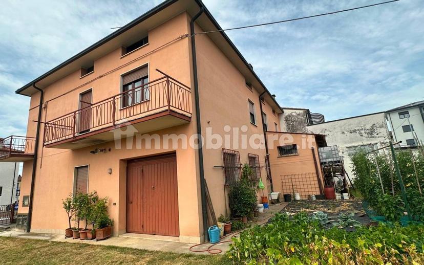 Quadrilocale via Giuseppe Garibaldi, Centro, Dueville — foto 38 di 47