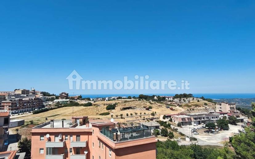 Quadrilocale via Maria Michela Solimene 28, Centro, Vico del Gargano — foto 20 di 29