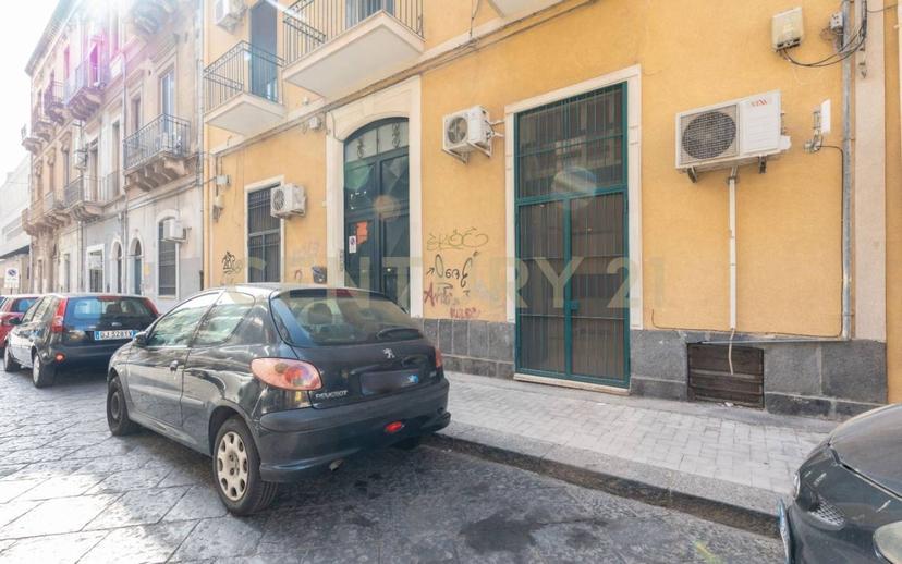 Villa unifamiliare via E. A. Pantano 153, Corso Italia - Europa, Catania