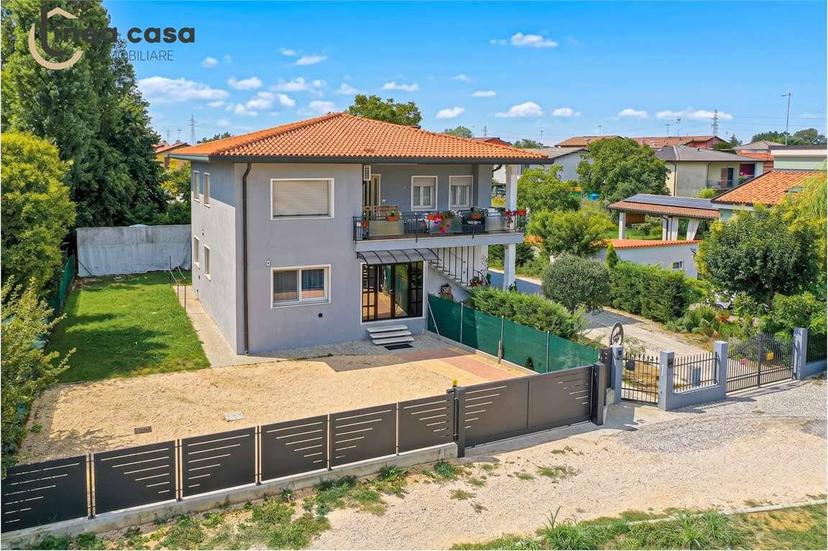 Villa bifamiliare via crea , 43/b, Spinea Orgnano, Spinea — foto 3 di 26