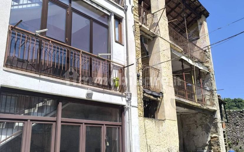 Rustico via Roma 47, Centro, Cittiglio