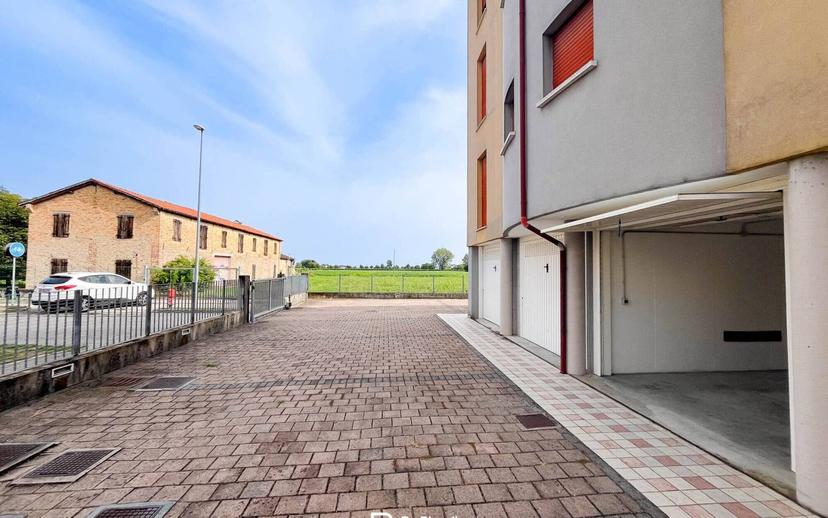 Trilocale ottimo stato, terzo piano, Centro, Ceggia — foto 11 di 18