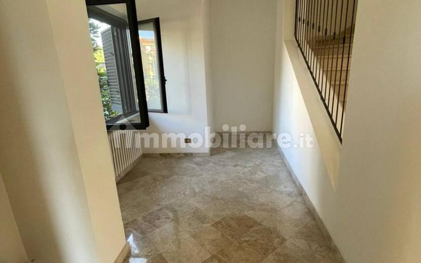 Villa bifamiliare via Casilina Nord 32, Madonna Della Neve, Frosinone — foto 6 di 63