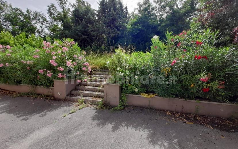 Villa bifamiliare via Casilina Nord 32, Madonna Della Neve, Frosinone — foto 2 di 63