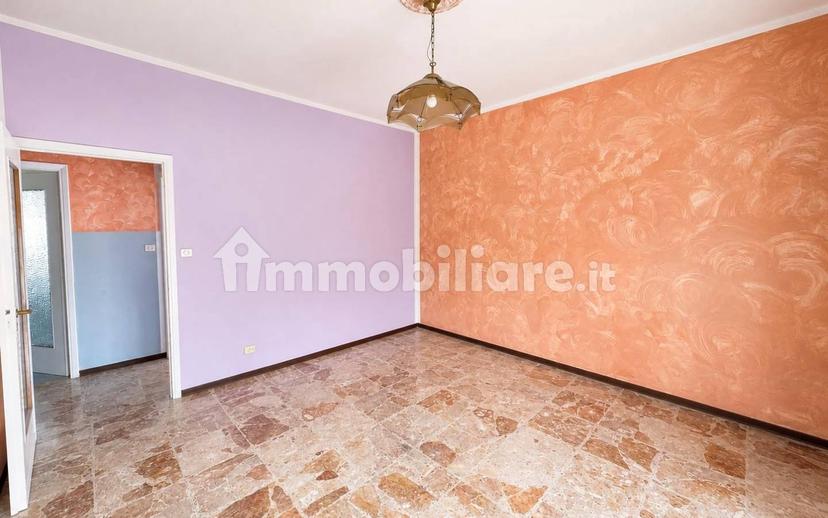 Trilocale largo Giuseppe Giusti 10, Semicentro, Vercelli — foto 11 di 19