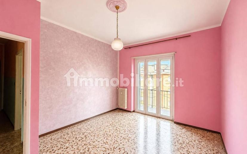 Trilocale largo Giuseppe Giusti 10, Semicentro, Vercelli — foto 12 di 19