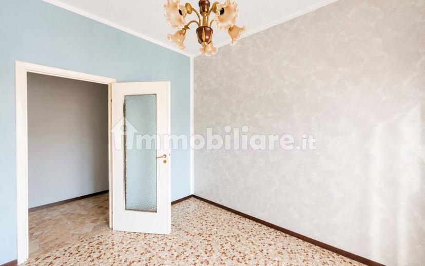 Trilocale largo Giuseppe Giusti 10, Semicentro, Vercelli — foto 17 di 19