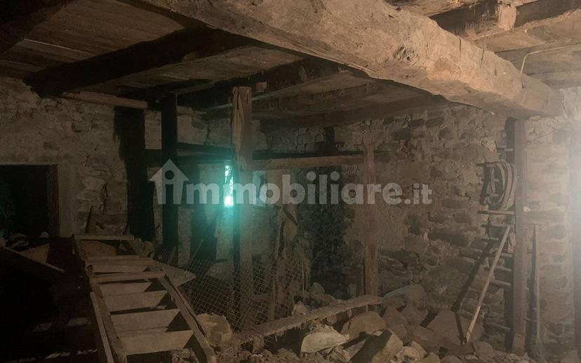 Terratetto unifamiliare via del Carmine 50, Centro, Casola in Lunigiana — foto 4 di 10