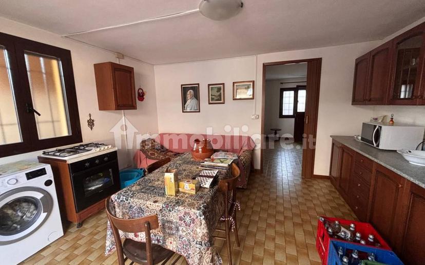Villa unifamiliare via Piave, Centro, Tromello